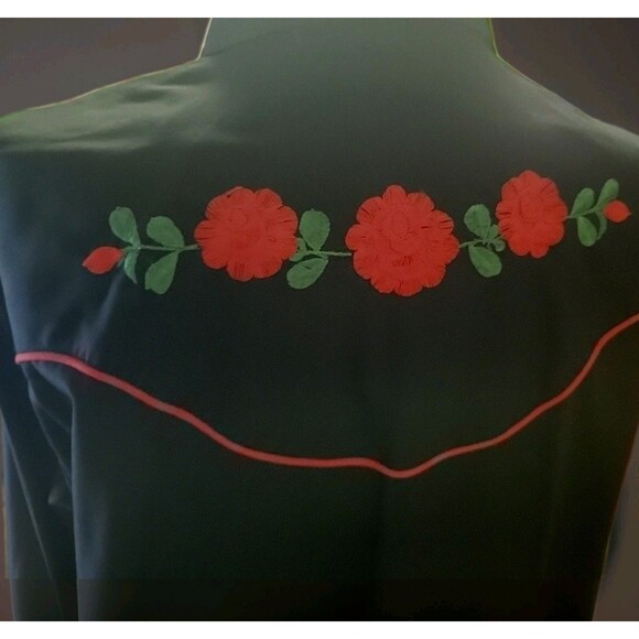 Mans Long Sleeve Western Shirt/ Snaps/Red Roses Vintage Size L Worn By Musician - Picture 9 of 10